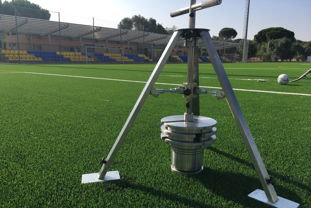 Campos de césped artificial para deportes profesionales: Los gestores proponen mejoras en su&nbsp;mantenimiento