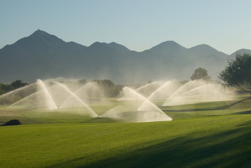 El uso del agua en los campos de golf 